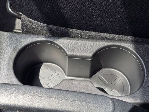 New 2025 Nissan Kicks Play S image 12