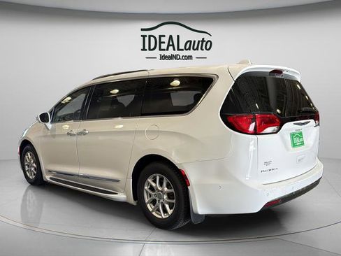 Used 2020 Chrysler Pacifica Touring-L w/ Advanced Safetytec Group FWD image 6