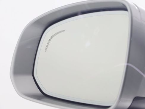 Used 2022 Volvo XC90 T6 Momentum w/ Climate Package image 27