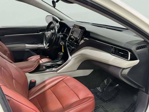 Used 2021 Toyota Camry SE FWD image 40