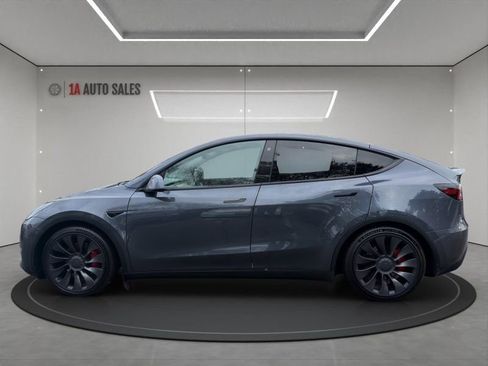 Used 2022 Tesla Model Y Performance image 2