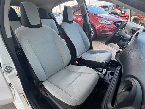 Used 2012 Toyota Prius C One FWD image 12