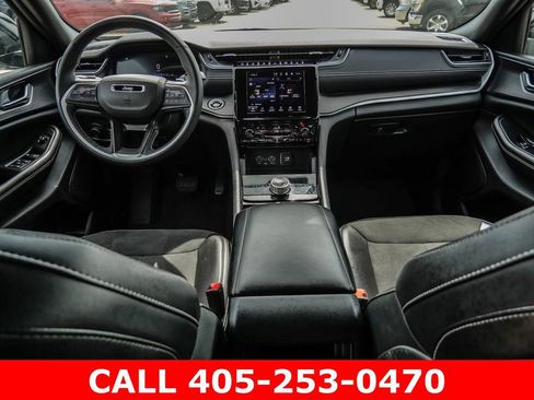 Used 2024 Jeep Grand Cherokee Altitude AWD/4WD image 25