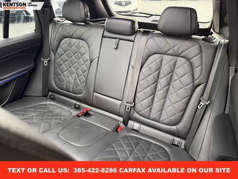 Used 2025 BMW X5 xDrive50e image 30