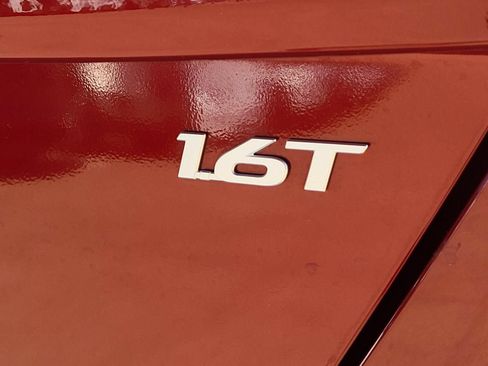 Certified 2026 Hyundai Kona Limited FWD image 5