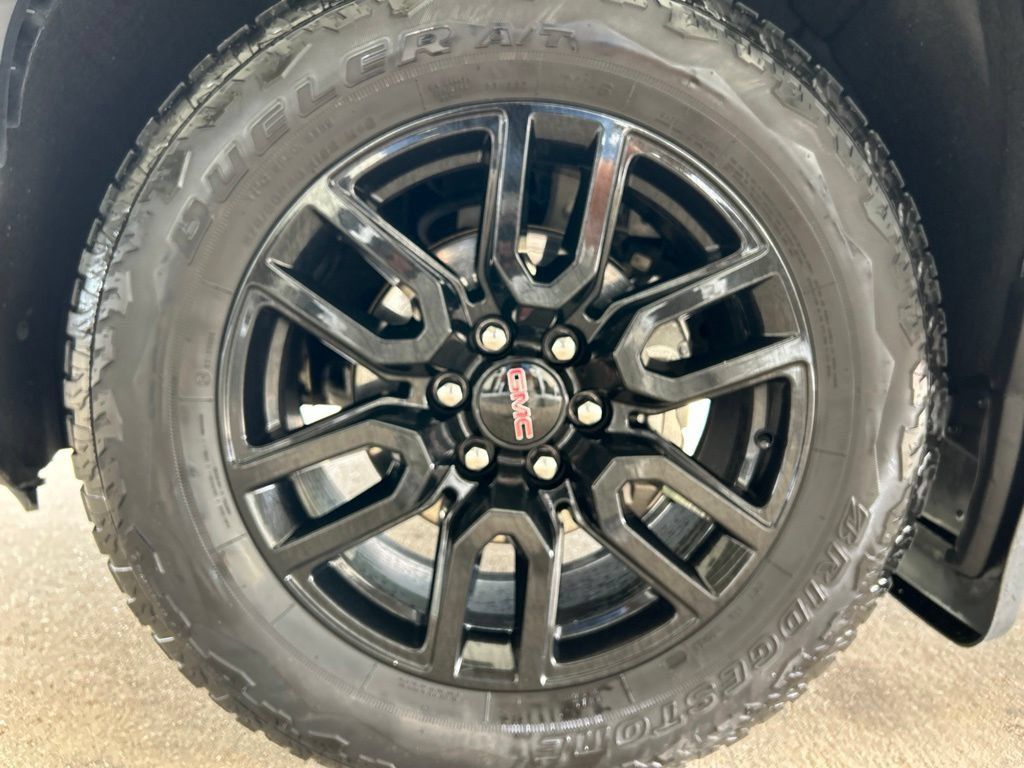 Certified 2025 GMC Sierra 1500 Elevation w/ X31 Off-Road Package AWD/4WD image 24