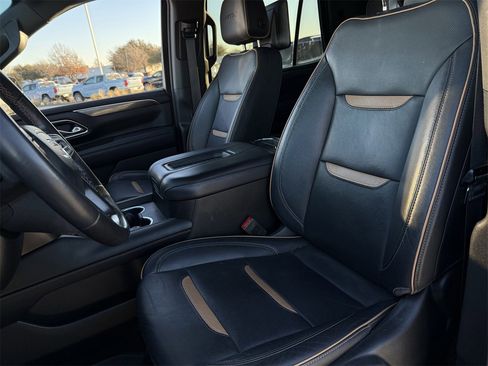 Used 2021 GMC Yukon AT4 w/ AT4 Premium Package image 25