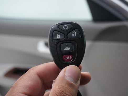 Used 2009 Buick LaCrosse CX FWD image 15