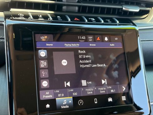 Used 2023 Jeep Grand Cherokee Laredo X RWD image 20