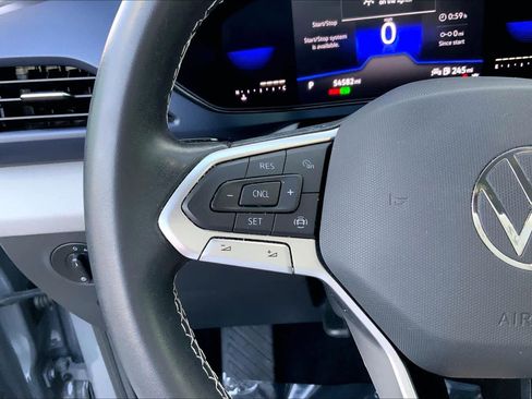 Used 2022 Volkswagen Taos SE image 23