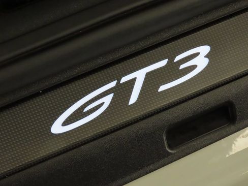 Certified 2023 Porsche 911 GT3 RWD image 41