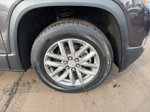 Used 2017 GMC Acadia SLE image 30