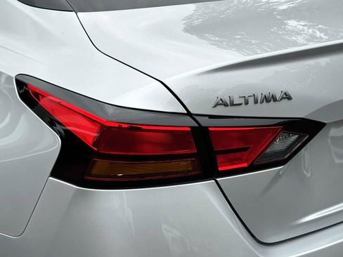 Certified 2024 Nissan Altima 2.5 SV image 14