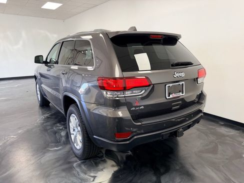Used 2021 Jeep Grand Cherokee Laredo AWD/4WD image 19