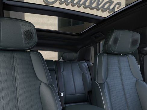 New 2025 Cadillac Lyriq Luxury image 24