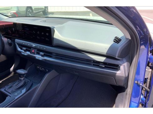 Used 2025 Kia K4 EX FWD image 14