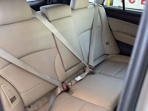 Used 2018 Subaru Outback 2.5i Limited image 40