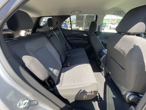 Used 2024 Chevrolet Equinox LT FWD image 27