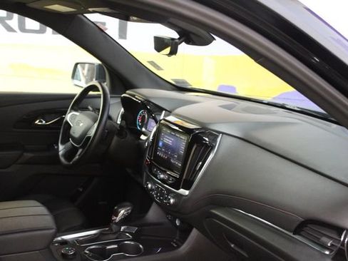 Used 2022 Chevrolet Traverse RS w/ LPO, Floor Liner Package AWD/4WD image 12