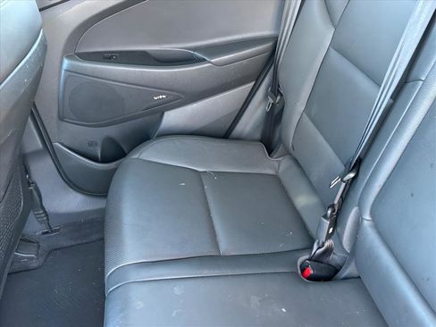 Used 2017 Hyundai Tucson SE Plus image 9