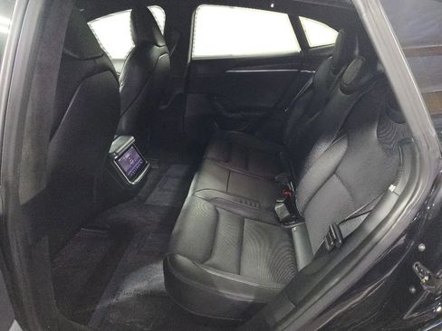 Used 2022 Tesla Model S Plaid image 10