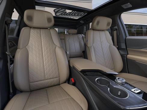 New 2026 Cadillac Lyriq V AWD/4WD image 16
