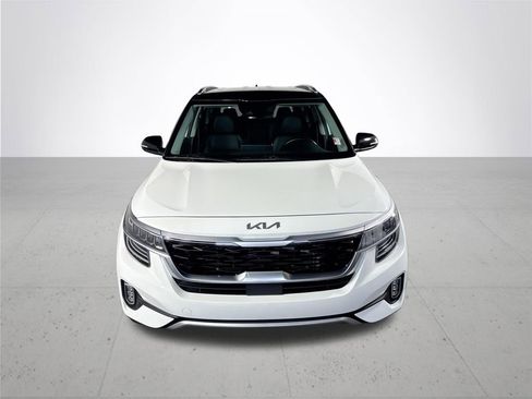 Used 2023 Kia Seltos SX image 3