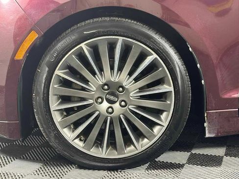 Used 2013 Lincoln MKZ image 14