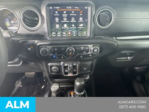 Used 2023 Jeep Wrangler Unlimited Sahara AWD/4WD image 31