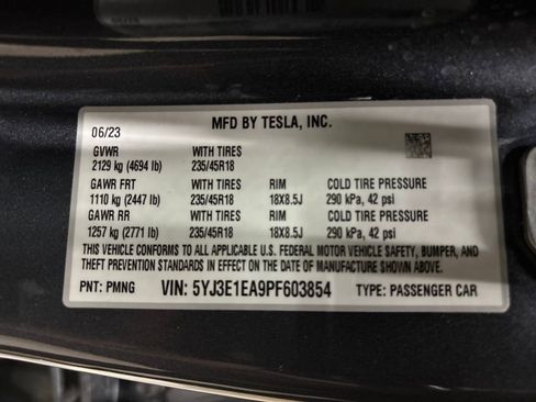Used 2023 Tesla Model 3 Standard Range image 30