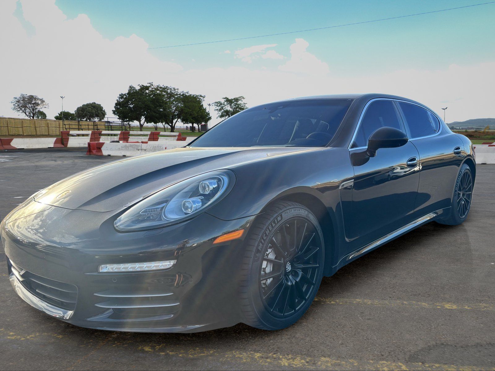 Used 2014 Porsche Panamera 4S Executive AWD/4WD image 5
