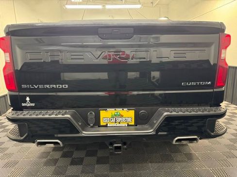 Used 2020 Chevrolet Silverado 1500 Custom w/ Custom Value Package AWD/4WD image 5
