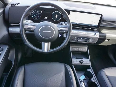 Used 2024 Hyundai Kona Limited image 17