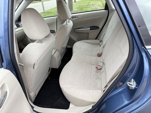 Used 2010 Subaru Impreza 2.5i image 10