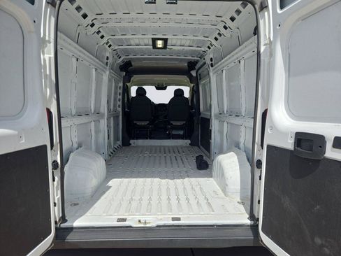 Used 2025 RAM ProMaster 2500 w/ Convenience Group FWD image 25