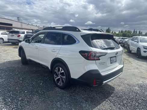 Used 2022 Subaru Outback Limited w/ Popular Package #2 image 5