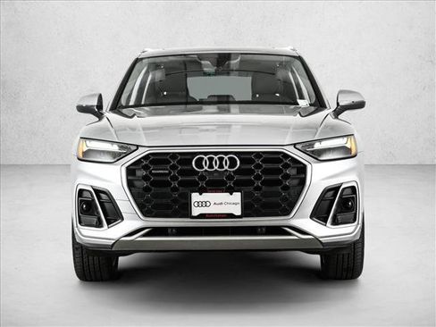 Used 2024 Audi Q5 2.0T Premium Plus w/ Premium Plus Package AWD/4WD image 2