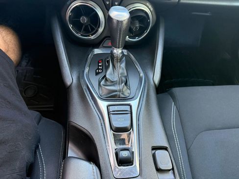 Used 2018 Chevrolet Camaro LT RWD image 15