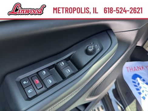Used 2024 Jeep Grand Cherokee Limited w/ Black Appearance Package AWD/4WD image 15
