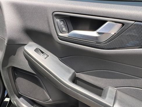 Certified 2024 Ford Escape ST-Line FWD image 18