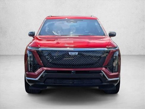 Used 2026 Cadillac Vistiq Luxury AWD/4WD image 2