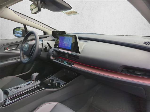 New 2027 Toyota Prius Plug-In Hybrid FWD image 30