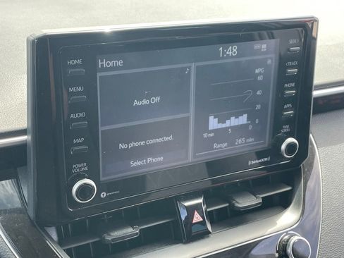 Used 2022 Toyota Corolla LE FWD image 11
