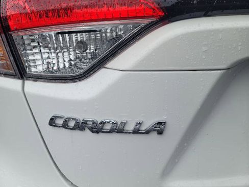 Used 2024 Toyota Corolla Hybrid Sedan image 29