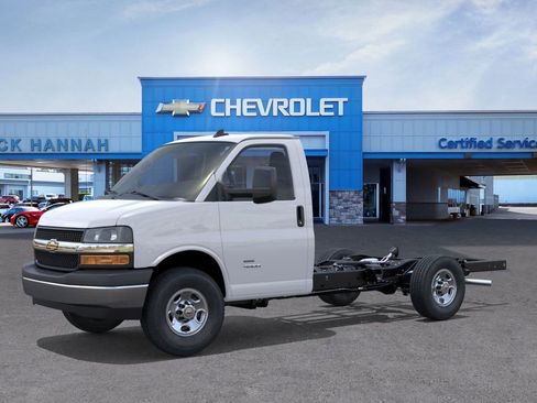 New 2025 Chevrolet Express 3500 w/ Power Convenience Package image 23