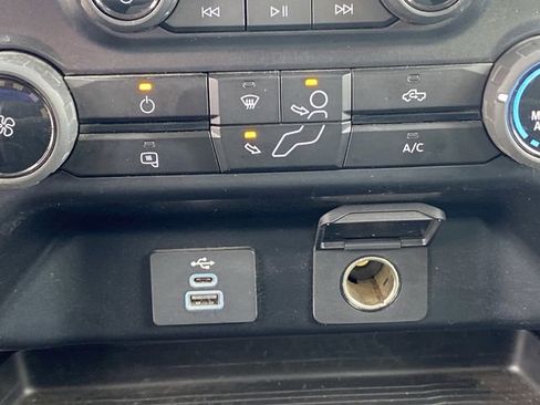 Used 2024 Ford F250 XLT image 18