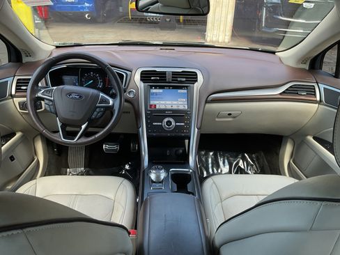 Used 2018 Ford Fusion Energi Platinum image 18