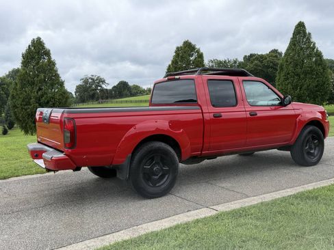 Used 2002 Nissan Frontier SVE AWD/4WD image 14