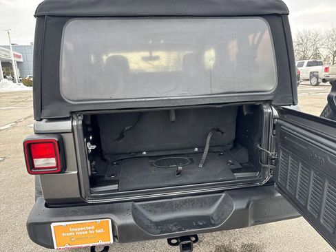 Certified 2022 Jeep Wrangler Sport S image 28
