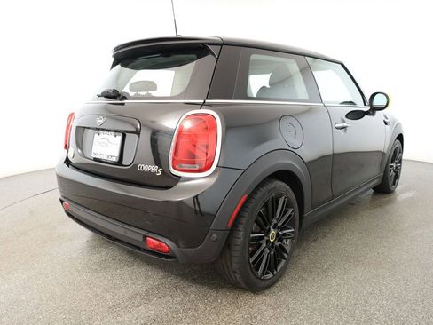 Used 2023 MINI Cooper SE image 4